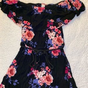 Floral dress with flower print and rope belt